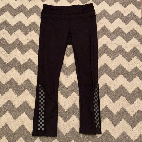 Lululemon Run: Inspire Crop II *Reflective - Picture 2 of 6
